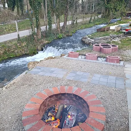 Janjske Otoke Brvnara Tiho Ognjiste