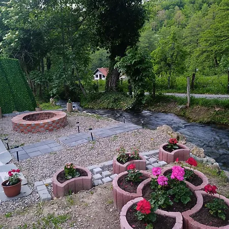 Janjske Otoke Brvnara Tiho Ognjiste Prázdninový dům